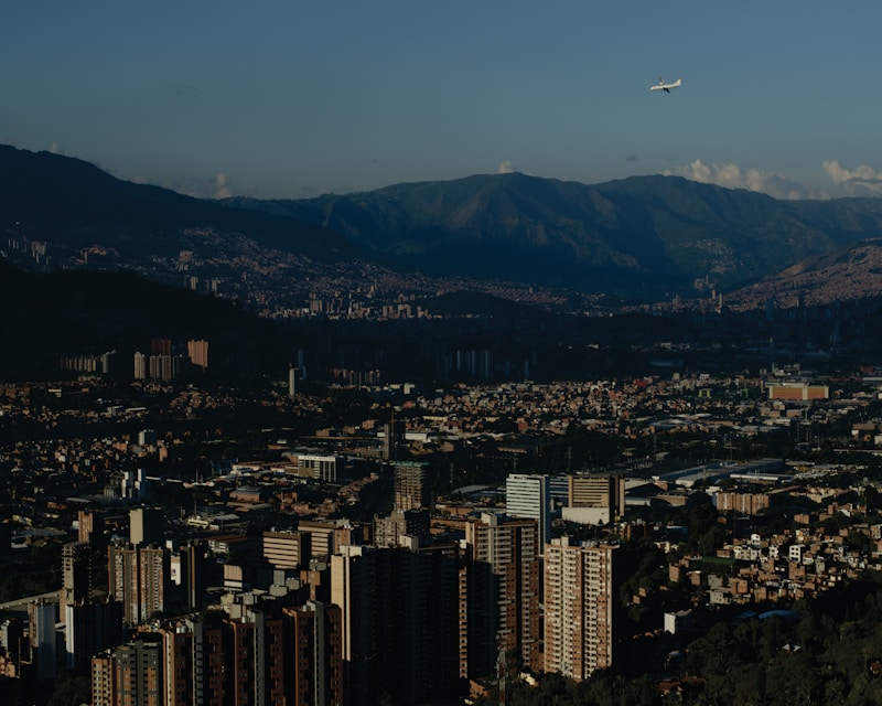 Paragliding flight path over Medellin mountains